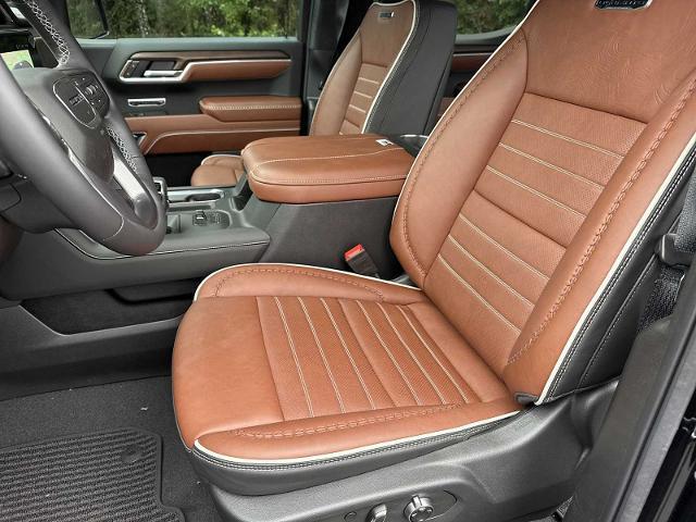 Photo of 2025 Onyx Black GMC Sierra 1500