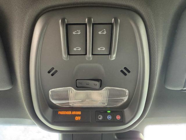 Photo of 2025 Summit White Buick Envista
