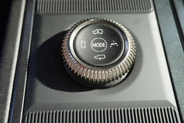 Photo of 2025 Void Black GMC HUMMER EV SUV