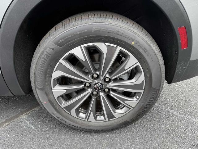 Photo of 2025 Moonstone Gray Metallic Buick Envision