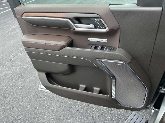 Photo of 2025 Sterling Metallic GMC Sierra 1500