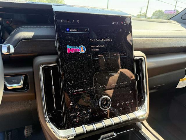 Photo of 2025 White Frost Tricoat GMC Yukon