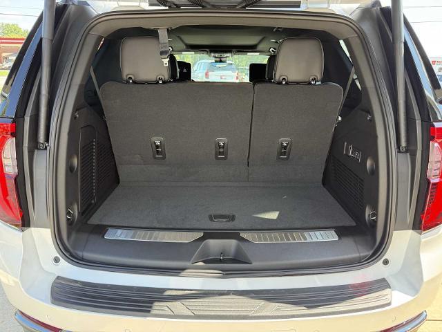 Photo of 2025 White Frost Tricoat GMC Yukon