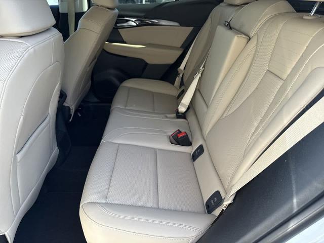 Photo of 2025 Summit White Buick Envision