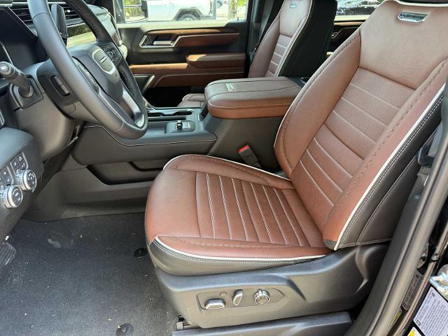 Photo of 2026 Onyx Black GMC Sierra 2500