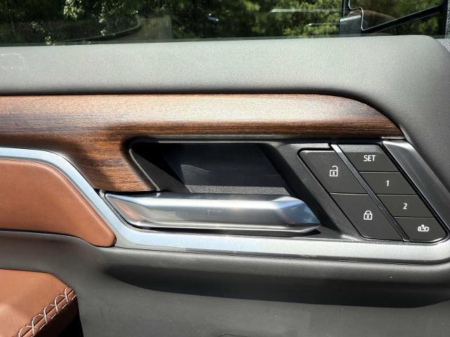 Photo of 2026 Onyx Black GMC Sierra 2500