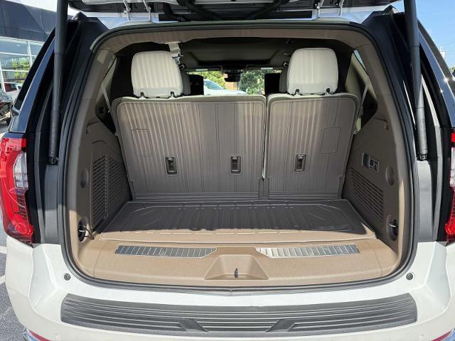 Photo of 2025 White Frost Tricoat GMC Yukon