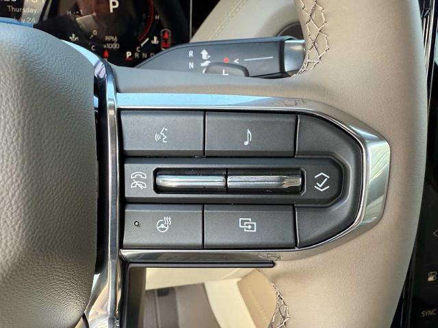 Photo of 2025 White Frost Tricoat GMC Yukon