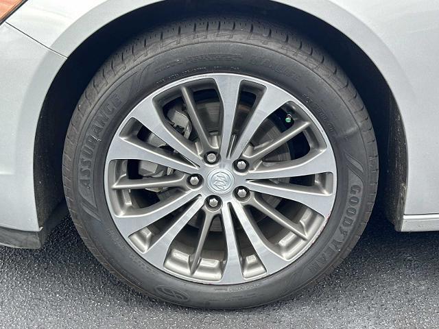 Photo of 2019 Quicksilver Metallic Buick LaCrosse