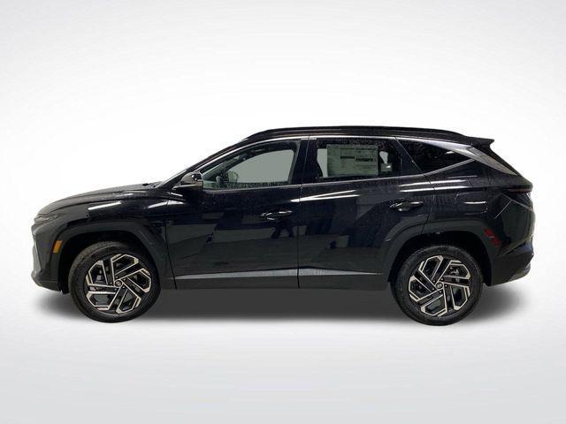 Photo of 2025 Phantom Black Hyundai TUCSON
