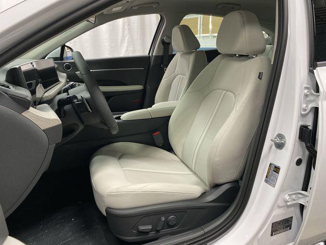 Photo of 2025 Serenity White Hyundai SONATA Hybrid