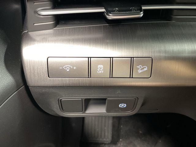 Photo of 2025 Ecotronic Gray Pearl Hyundai KONA