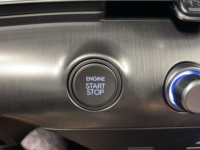 Photo of 2025 Ecotronic Gray Pearl Hyundai KONA