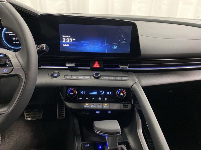Photo of 2025 Serenity White Hyundai ELANTRA
