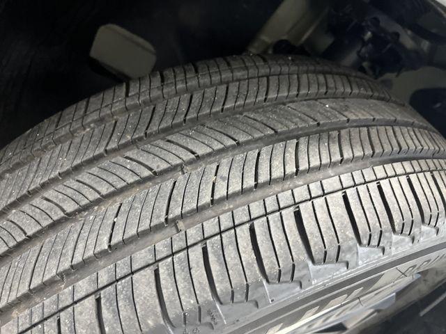 Photo of 2024 Amazon Gray Hyundai TUCSON Hybrid