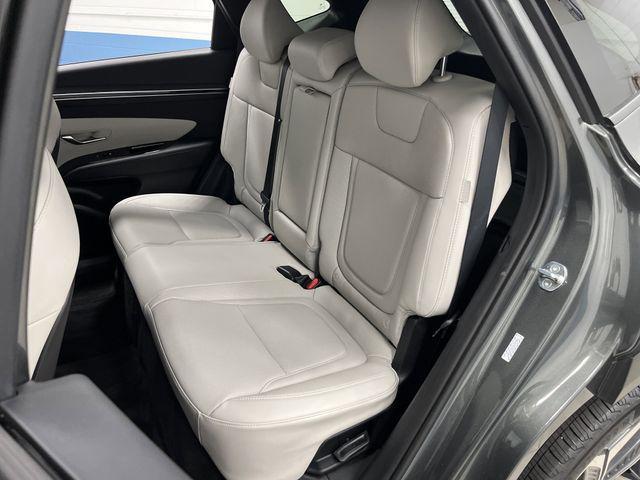 Photo of 2024 Amazon Gray Hyundai TUCSON Hybrid