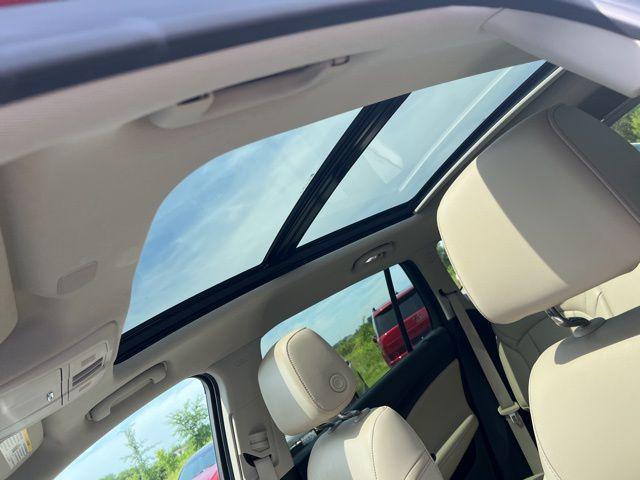 Photo of 2020 Chili Red Metallic Buick Envision