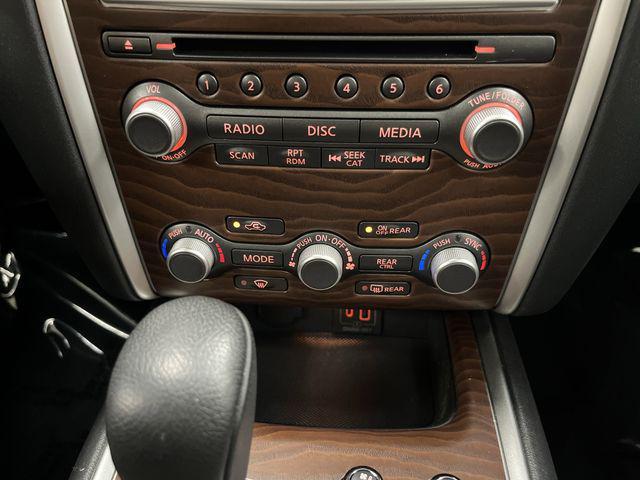Photo of 2020 Magnetic Black Pearl Nissan Pathfinder