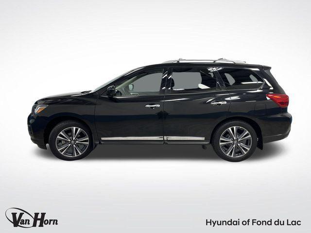 Photo of 2020 Magnetic Black Pearl Nissan Pathfinder