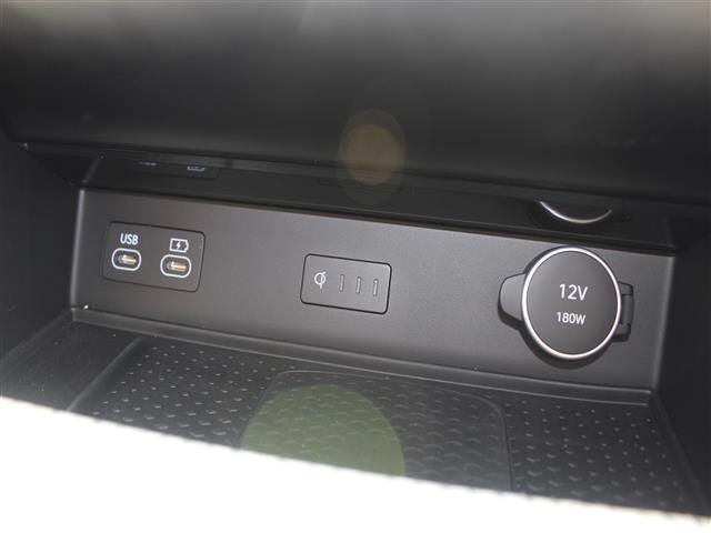 Photo of 2025 Vik Black Genesis GV80