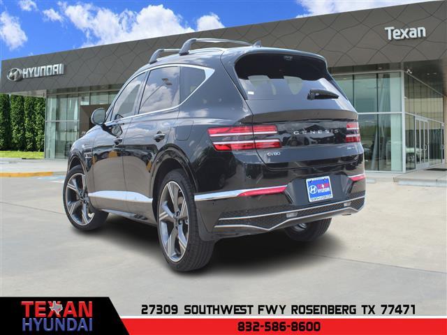 Photo of 2025 Vik Black Genesis GV80
