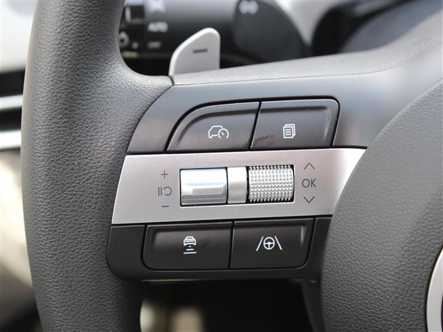 Photo of 2025 Shimmering Silver Hyundai TUCSON Hybrid