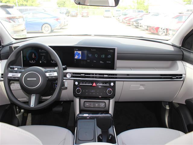 Photo of 2025 Shimmering Silver Hyundai TUCSON Hybrid