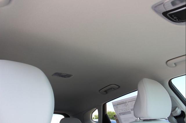 Photo of 2025 Ecotronic Gray Pearl Hyundai KONA