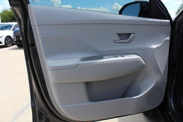 Photo of 2025 Ecotronic Gray Pearl Hyundai KONA