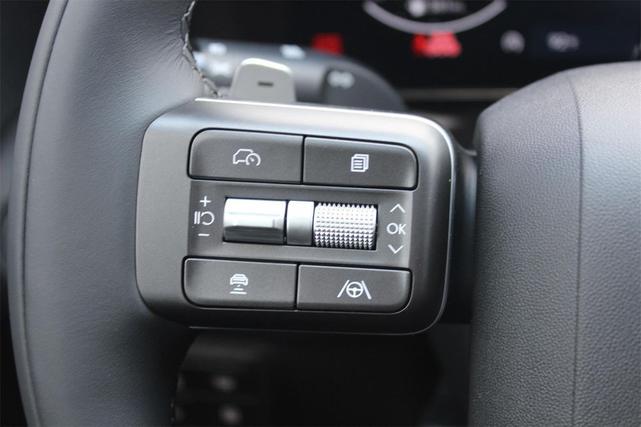 Photo of 2026 Creamy White Pearl Hyundai PALISADE