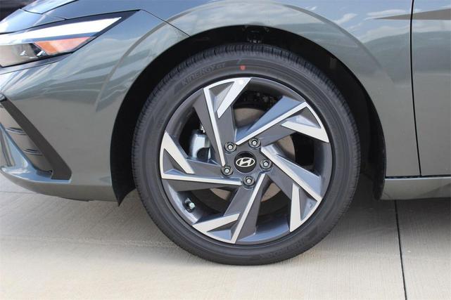 Photo of 2025 Amazon Gray Hyundai ELANTRA