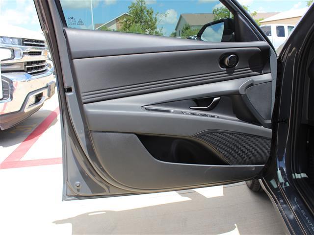 Photo of 2025 Ecotronic Gray Hyundai ELANTRA