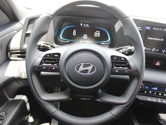 Photo of 2025 Ecotronic Gray Hyundai ELANTRA