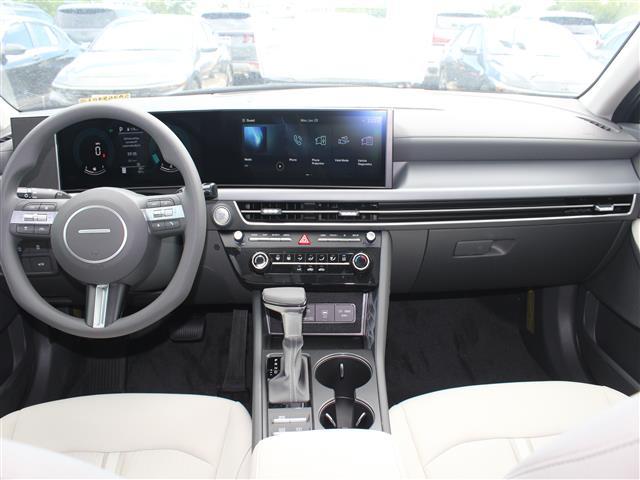 Photo of 2025 Abyss Black Hyundai SONATA