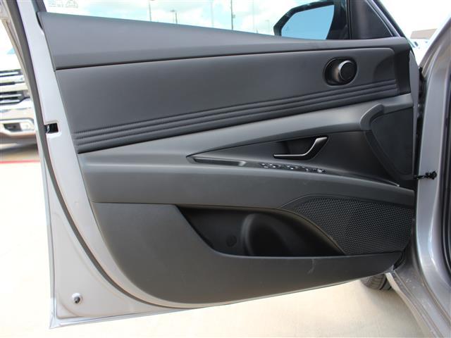 Photo of 2025 Fluid Metal Hyundai ELANTRA