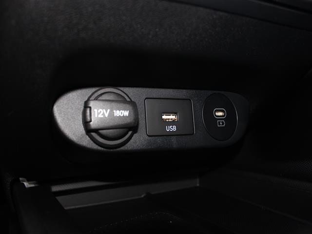 Photo of 2025 Fluid Metal Hyundai ELANTRA