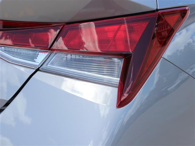 Photo of 2025 Fluid Metal Hyundai ELANTRA