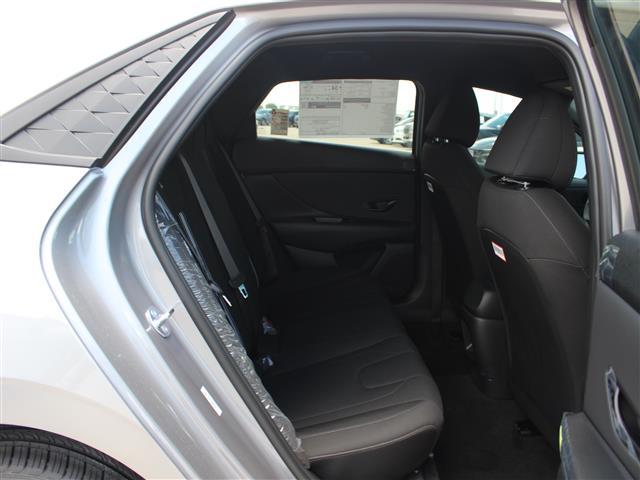 Photo of 2025 Fluid Metal Hyundai ELANTRA