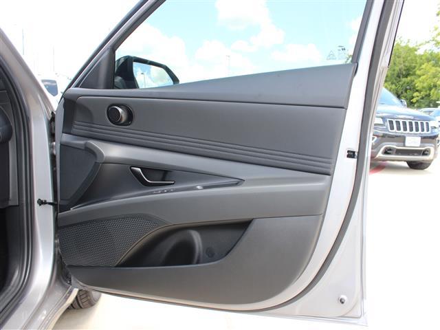 Photo of 2025 Fluid Metal Hyundai ELANTRA