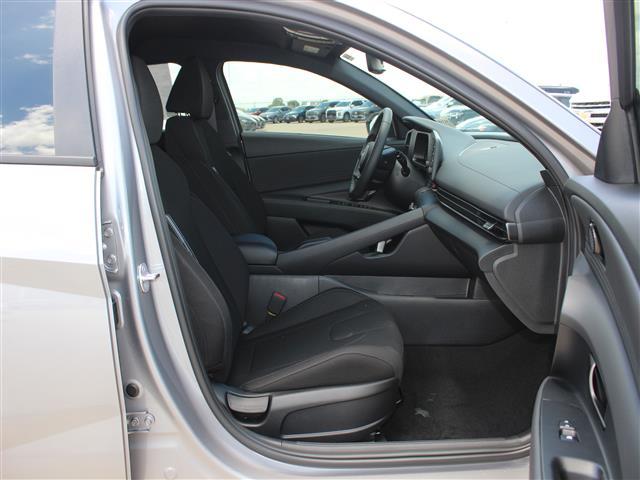 Photo of 2025 Fluid Metal Hyundai ELANTRA