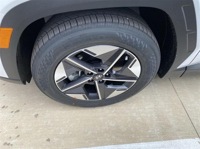 Photo of 2025 Serenity White Pearl Hyundai TUCSON
