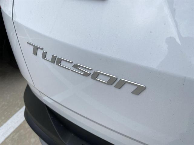 Photo of 2025 Serenity White Pearl Hyundai TUCSON