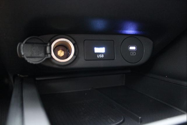 Photo of 2025 Amazon Gray Hyundai ELANTRA