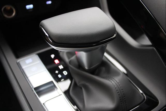 Photo of 2025 Amazon Gray Hyundai ELANTRA