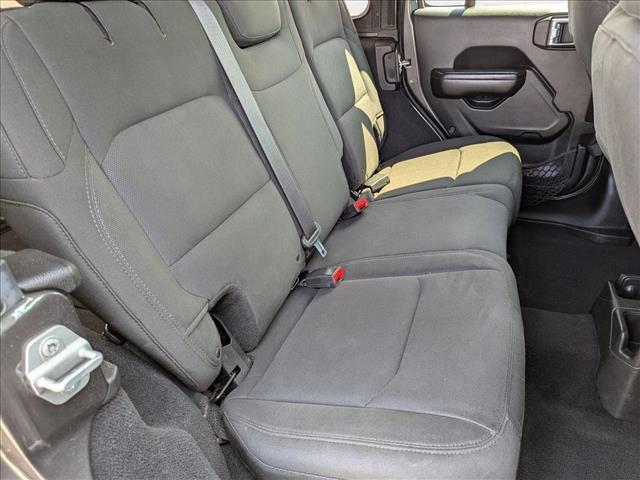 Photo of 2018 Granite Crystal Metallic Clearcoat Jeep Wrangler Unlimited