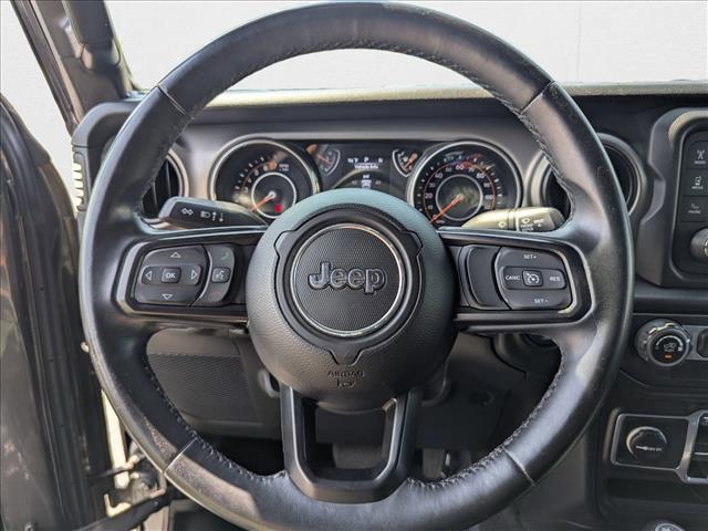 Photo of 2018 Granite Crystal Metallic Clearcoat Jeep Wrangler Unlimited