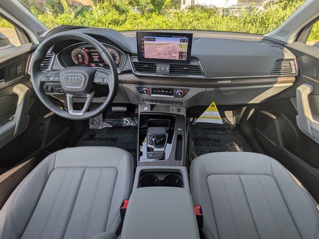 Photo of 2025 Mythos Black Metal Audi Q5