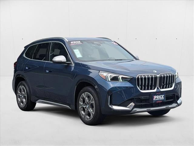Photo of 2023 Silver/Gray BMW X1