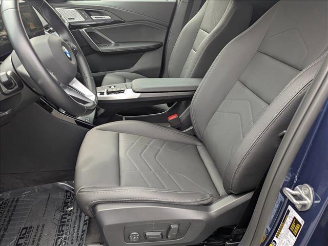 Photo of 2023 Silver/Gray BMW X1