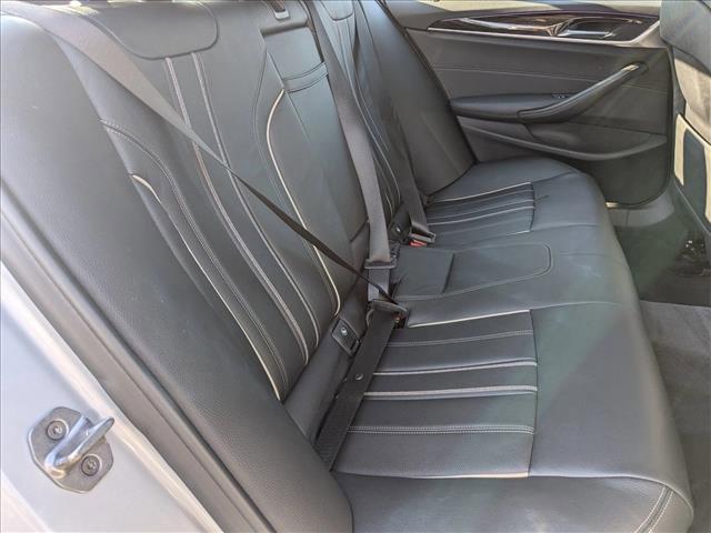 Photo of 2018 Glacier Silver Metallic BMW 530